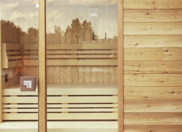 Venkovní sauna na terase s výhledem do okolí