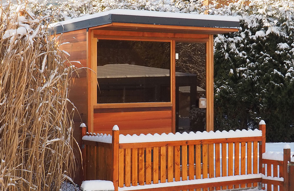 Venkovní sauna Native je krásná i v zimě